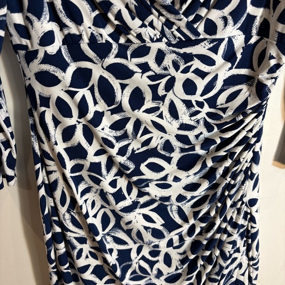 LAUREN RALPH LAUREN Sz 6 Bodycon Ruched 3/4 Sleeves Above the Knee Jersey Dress - Picture 4 of 10